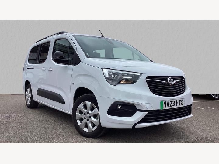 Vauxhall Combo Life 50kWh Design XL MPV Auto 5dr (7 Seat 7.4kW Charger)