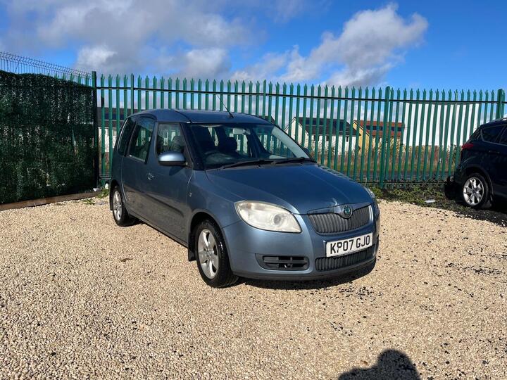 Skoda Roomster 1.6 16V 2 5dr Tiptronic Skoda Roomster 1.6 16V 2 5dr Tiptronic