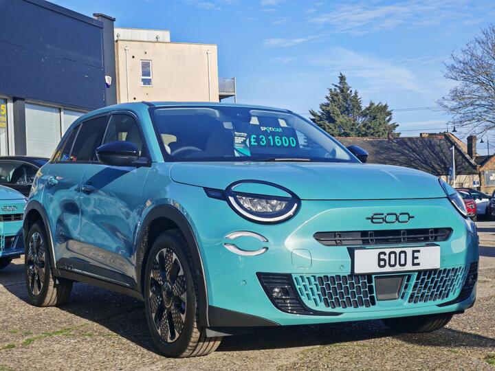 Fiat 600e 54kWh La Prima Auto 5dr