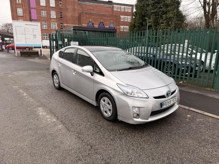 Toyota Prius 1.8 VVT-h T Spirit CVT Euro 5 (s/s) 5dr Toyota Prius 1.8 VVT-h T Spirit CVT Euro 5 (s/s) 5dr