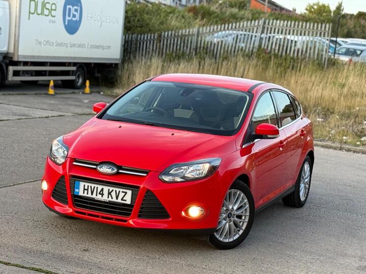 Ford Focus 1.0T EcoBoost Zetec Euro 5 (s/s) 5dr