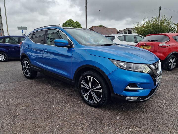 Nissan Qashqai 1.5 DCi N-Connecta Euro 6 (s/s) 5dr Nissan Qashqai 1.5 DCi N-Connecta Euro 6 (s/s) 5dr