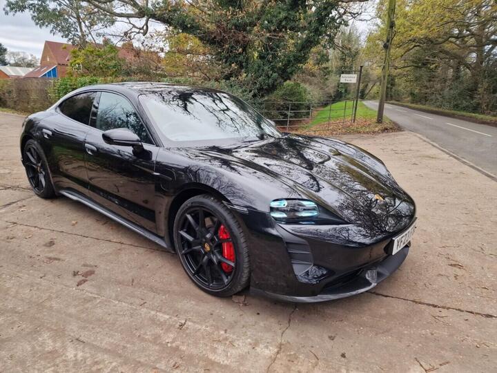 Porsche TAYCAN Performance Plus 93.4kWh GTS Auto 4WD 4dr (11kW Charger)