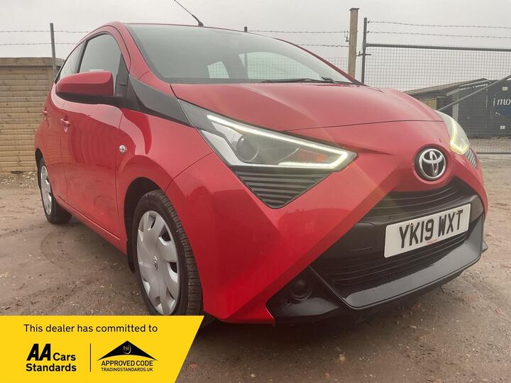 Toyota AYGO 1.0 VVT-i X-play Euro 6 5dr