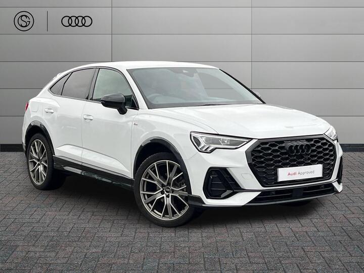 Audi Q3 Sportback 1.5 TFSI CoD 35 Black Edition Sportback S Tronic Euro 6 (s/s) 5dr