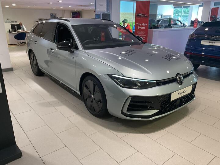 Volkswagen Passat 2.0 TSI R-Line DSG Euro 6 (s/s) 5dr