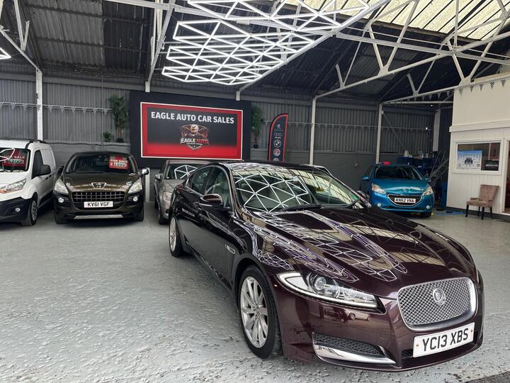 Jaguar XF 2.2d Premium Luxury Auto Euro 5 (s/s) 4dr