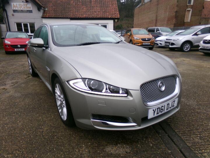 Jaguar XF 2.2d Premium Luxury Auto Euro 5 (s/s) 4dr