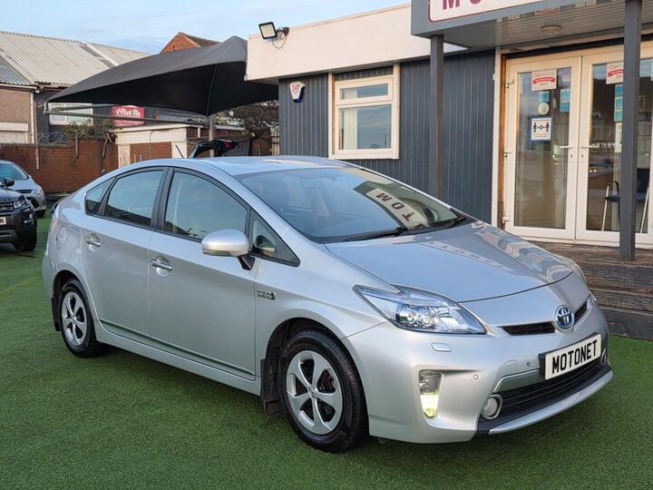 Toyota PRIUS 1.8 VVT-h CVT Euro 5 (s/s) 5dr Toyota PRIUS 1.8 VVT-h CVT Euro 5 (s/s) 5dr