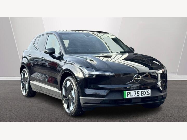 Volvo EX30 Twin Performance 69kWh Plus Auto AWD 5dr