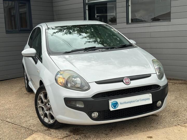 Fiat Punto Evo 1.4 GP Euro 5 (s/s) 3dr Fiat Punto Evo 1.4 GP Euro 5 (s/s) 3dr