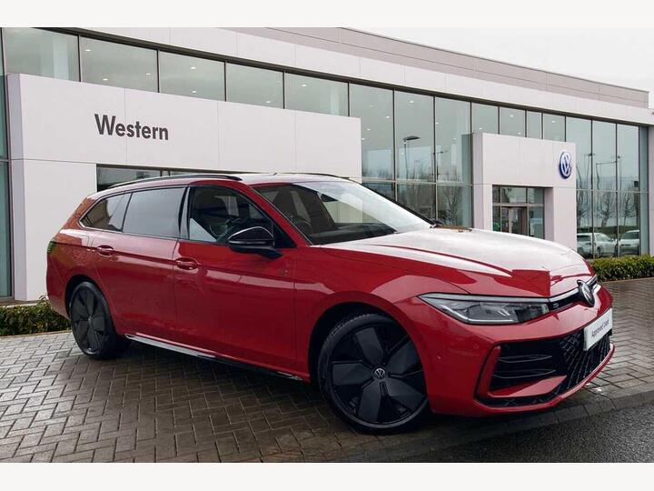 Volkswagen Passat 1.5 ETSI MHEV R-Line DSG Euro 6 (s/s) 5dr Volkswagen Passat 1.5 ETSI MHEV R-Line DSG Euro 6 (s/s) 5dr