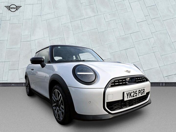 MINI Cooper 1.5C Classic Steptronic Euro 6 (s/s) 3dr