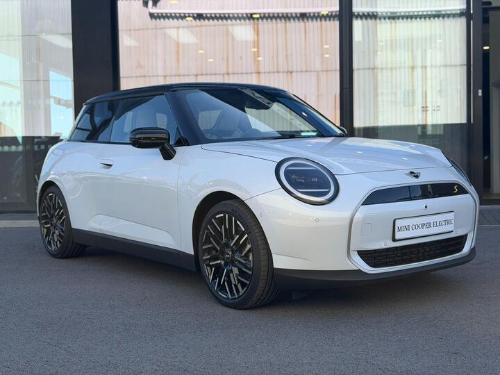 MINI Electric Cooper SE 54.2kWh Exclusive Auto 3dr