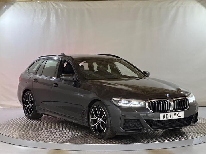 BMW 5 Series 2.0 520d MHT M Sport Touring Steptronic Euro 6 (s/s) 5dr BMW 5 Series 2.0 520d MHT M Sport Touring Steptronic Euro 6 (s/s) 5dr
