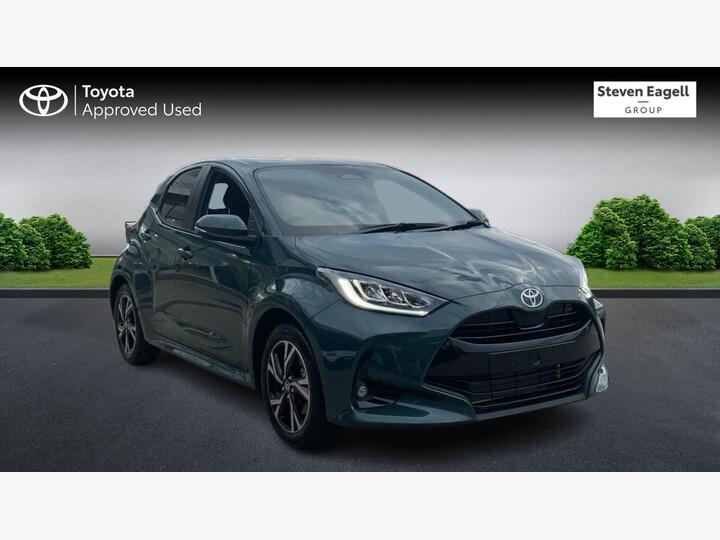 Toyota Yaris 1.5 VVT-h Design E-CVT Euro 6 (s/s) 5dr