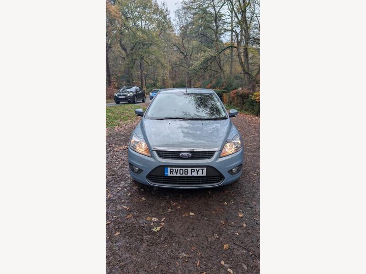 Ford Focus 1.6 Zetec 5dr