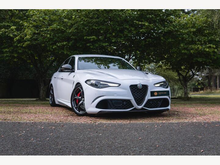 Alfa Romeo Giulia 2.9 V6 Bi-Turbo Quadrifoglio Auto Euro 6 (s/s) 4dr