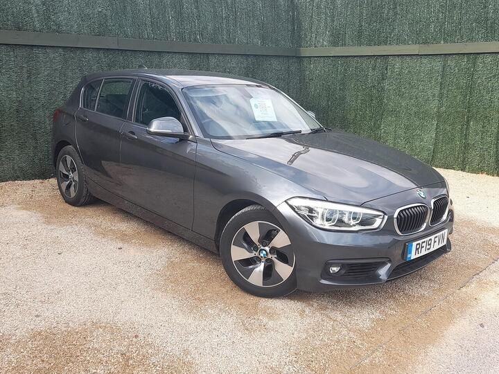 BMW 1 Series 1.5 118i SE Business Euro 6 (s/s) 5dr