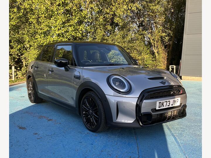 MINI Cooper 2.0 Cooper S Exclusive Steptronic Euro 6 (s/s) 5dr