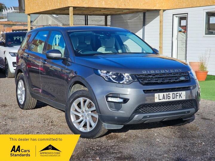Land Rover Discovery Sport 2.0 TD4 SE Tech Auto 4WD Euro 6 (s/s) 5dr Land Rover Discovery Sport 2.0 TD4 SE Tech Auto 4WD Euro 6 (s/s) 5dr