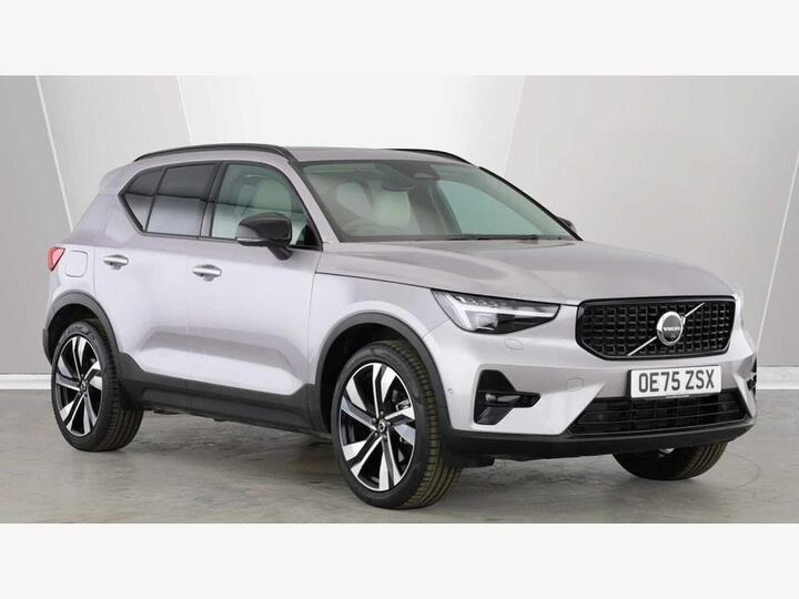 Volvo XC40 2.0 B4 MHEV Ultra Dark DCT Auto Euro 6 (s/s) 5dr