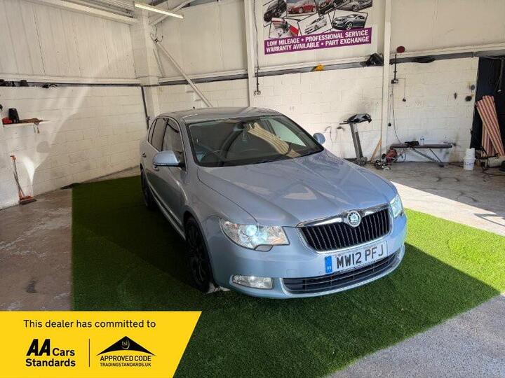 Skoda Superb 2.0 TDI Elegance DSG 4WD Euro 5 5dr