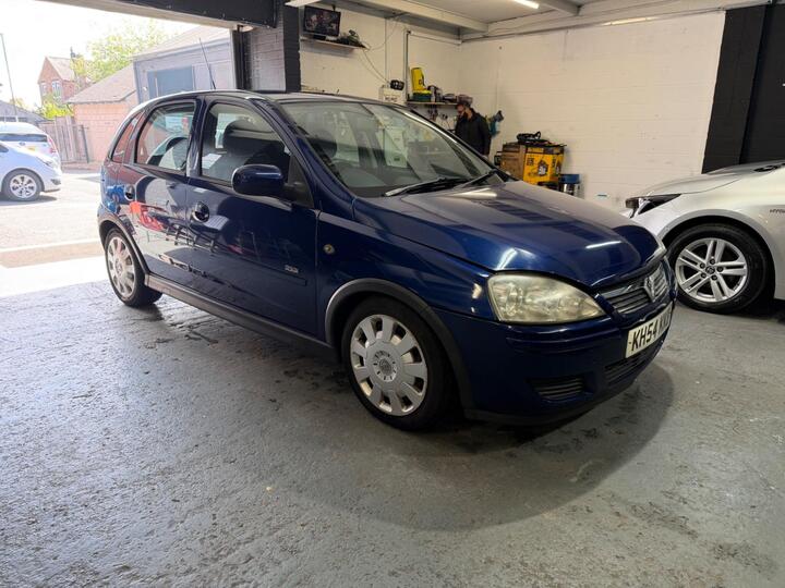 Vauxhall Corsa 1.2i 16v Design 5dr (a/c) Vauxhall Corsa 1.2i 16v Design 5dr (a/c)