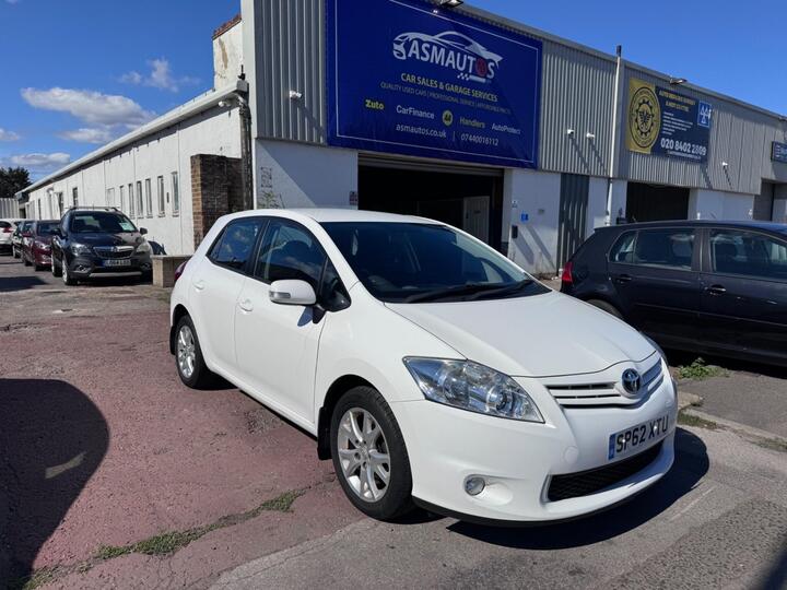 Toyota Auris 1.6 V-Matic Colour Collection Euro 5 5dr