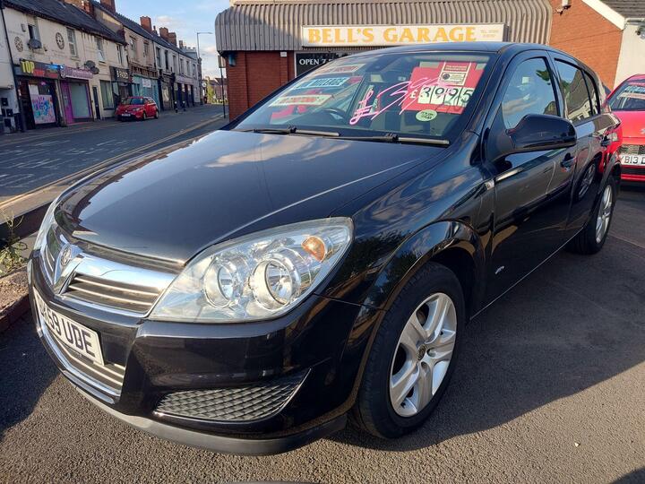 Vauxhall Astra 1.4i 16v Active 5dr