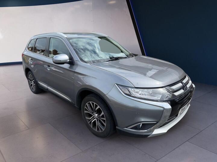 Mitsubishi Outlander 2.2 DI-D 3 4WD Euro 6 (s/s) 5dr
