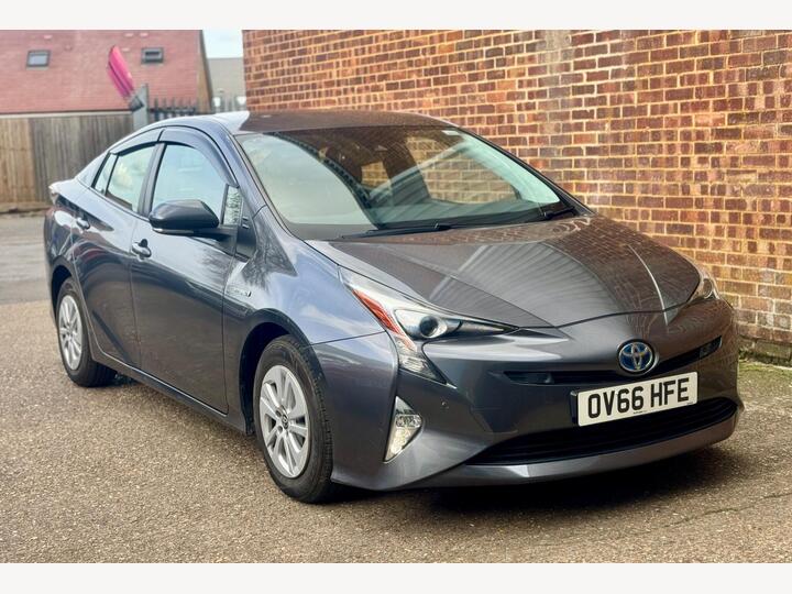 Toyota Prius 1.8 VVT-h Business Edition Plus CVT Euro 6 (s/s) 5dr (15in Alloy)