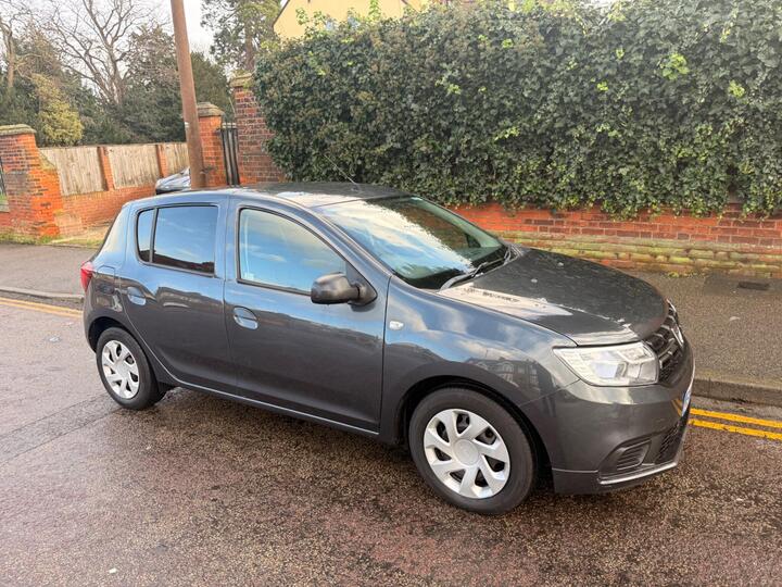 Dacia Sandero 1.0 SCe Ambiance Euro 6 5dr