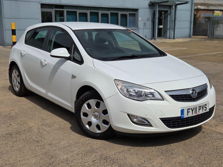 Vauxhall Astra 1.6 16v Exclusiv Auto Euro 5 5dr