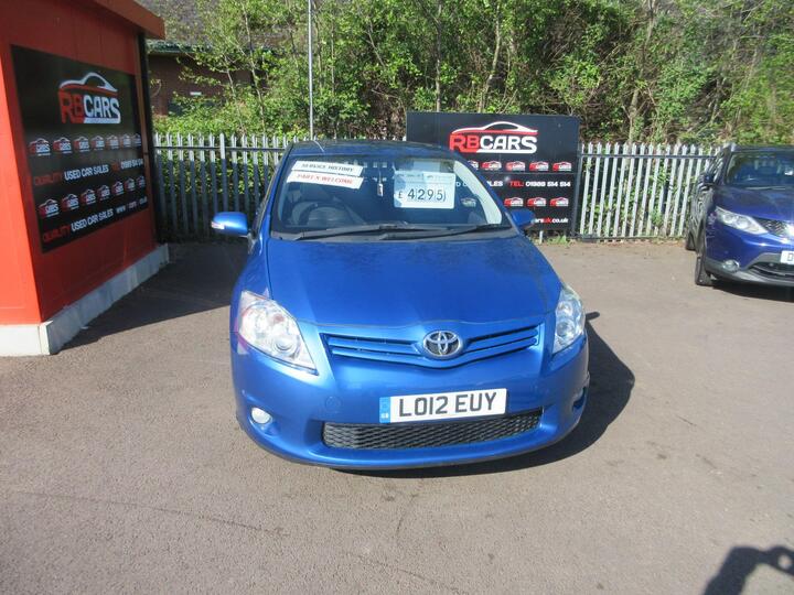 Toyota Auris 1.6 V-Matic TR 5dr Toyota Auris 1.6 V-Matic TR 5dr