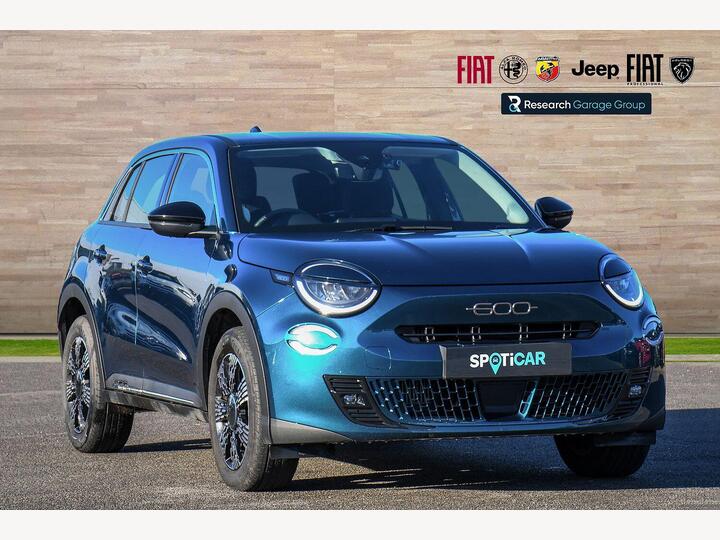 Fiat 600 1.2 MHEV E-DCT Euro 6 (s/s) 5dr