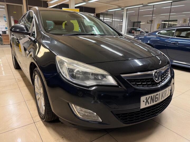 Vauxhall Astra 1.7 CDTi EcoFLEX SE Sports Tourer Euro 5 5dr