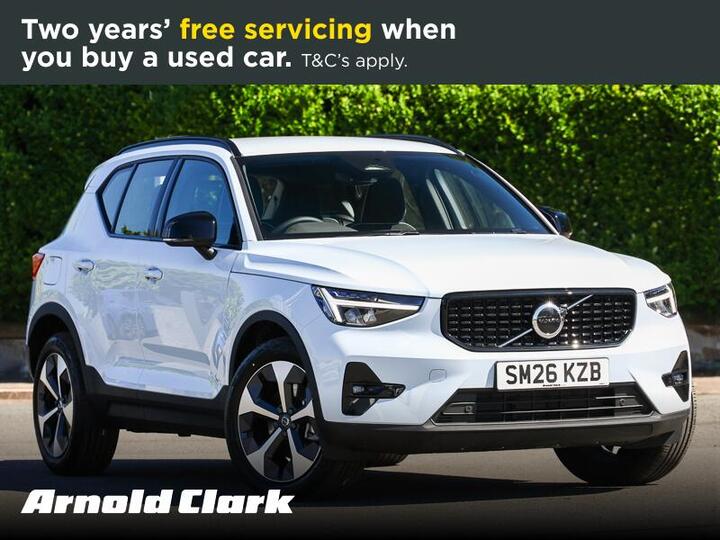 Volvo XC40 2.0 B3 MHEV Plus Dark DCT Auto Euro 6 (s/s) 5dr