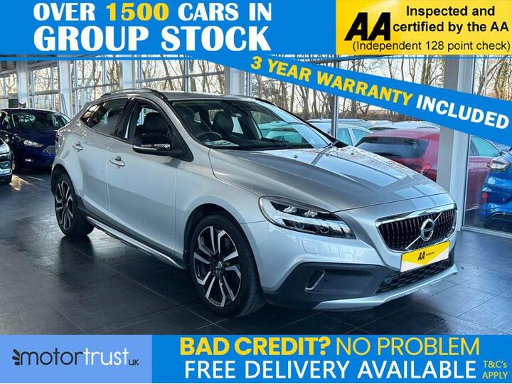 Volvo V40 CROSS COUNTRY 1.5 T3 Nav Plus Auto Euro 6 (s/s) 5dr