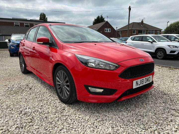 Ford Focus 1.0T EcoBoost ST-Line Euro 6 (s/s) 5dr