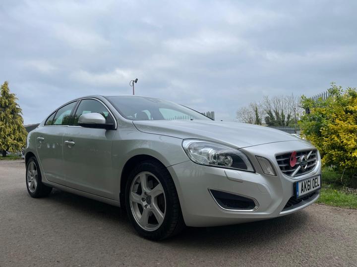 Volvo S60 2.4 D5 SE Lux Geartronic Euro 5 4dr
