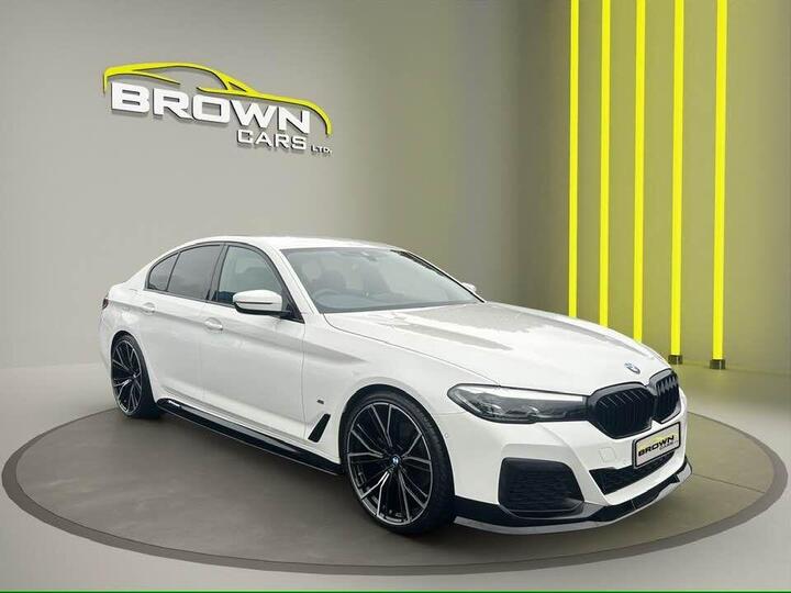 BMW 5 SERIES 2.0 520d MHT M Sport Steptronic Euro 6 (s/s) 4dr BMW 5 SERIES 2.0 520d MHT M Sport Steptronic Euro 6 (s/s) 4dr