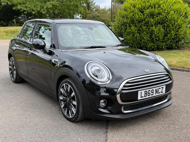 MINI Hatch 1.5 Cooper Exclusive Steptronic Euro 6 (s/s) 5dr