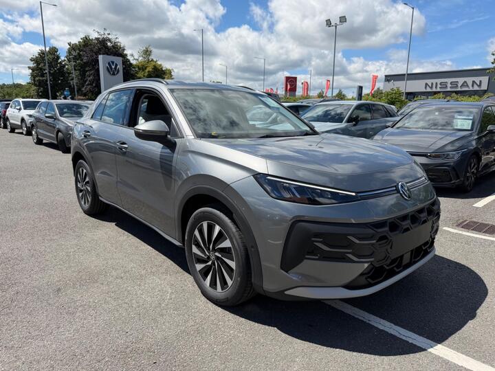 Volkswagen T-Roc 1.5 ETSI MHEV Life DSG Euro 6 (s/s) 5dr