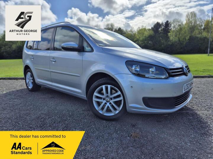 Volkswagen Touran 2.0 TDI BlueMotion Tech SE DSG Euro 5 (s/s) 5dr