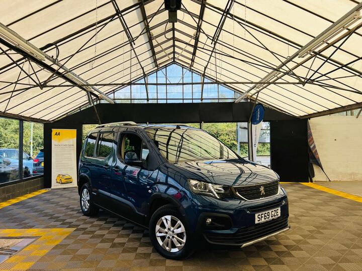 Peugeot RIFTER 1.5 BlueHDi Allure Standard MPV Euro 6 5dr Peugeot RIFTER 1.5 BlueHDi Allure Standard MPV Euro 6 5dr