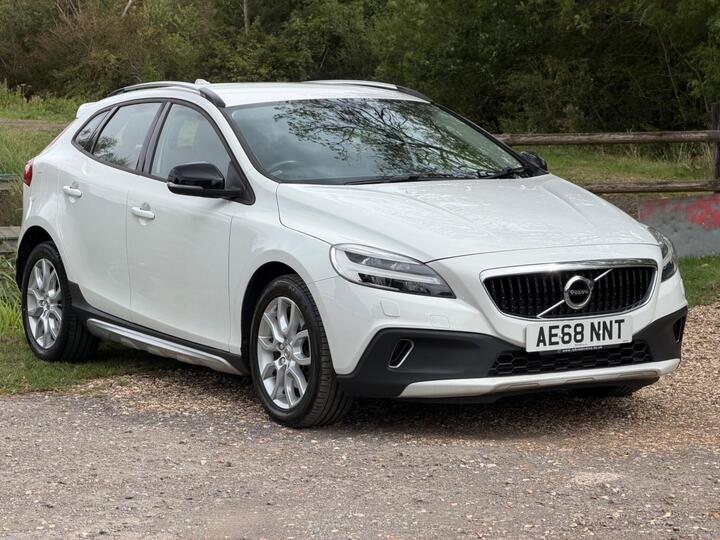 Volvo V40 Cross Country 1.5 T3 GPF Auto Euro 6 (s/s) 5dr