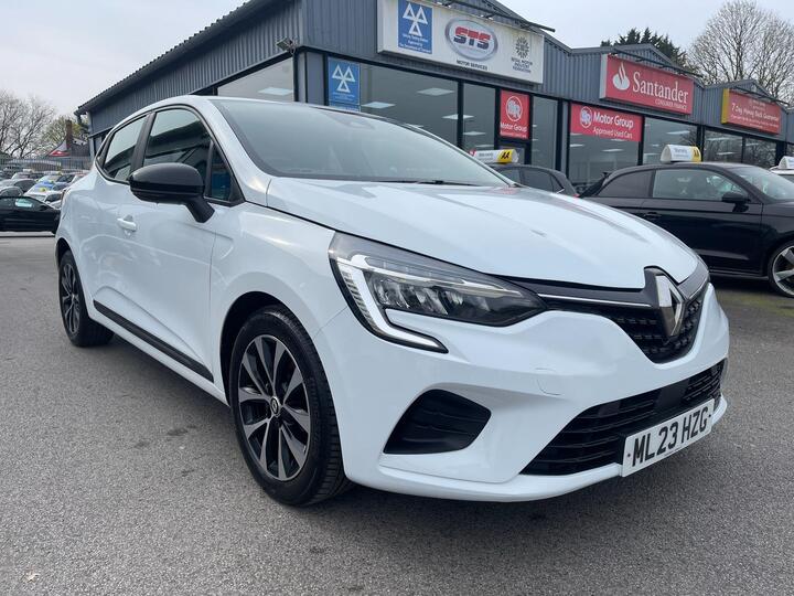 Renault Clio 1.0 TCe Evolution Euro 6 (s/s) 5dr Renault Clio 1.0 TCe Evolution Euro 6 (s/s) 5dr