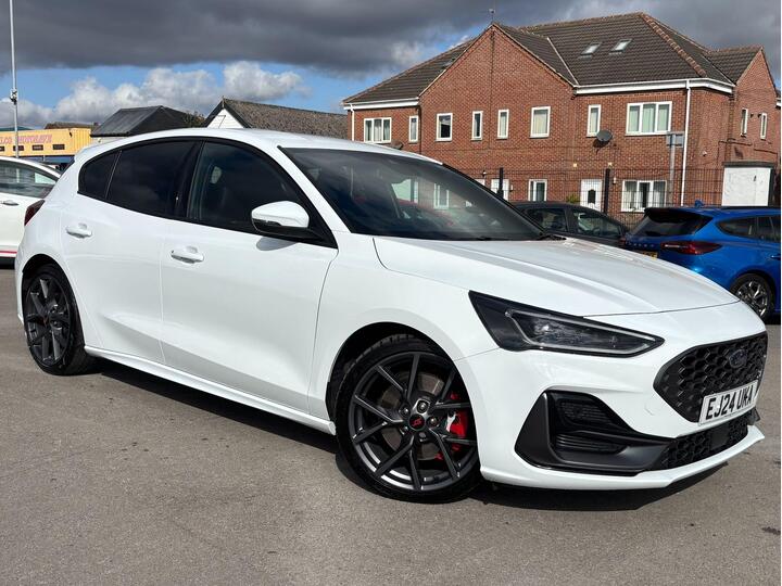Ford Focus 2.3T EcoBoost ST Euro 6 (s/s) 5dr