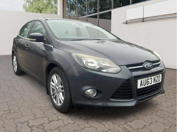 Ford Focus 1.0T EcoBoost Titanium Euro 5 (s/s) 5dr